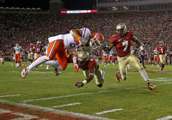 El 2012 Florida (de blanco) ganó en la casa de Florida State. Los "Seminoles" quieren devolver la mano.